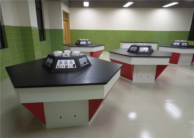 University experiment bench