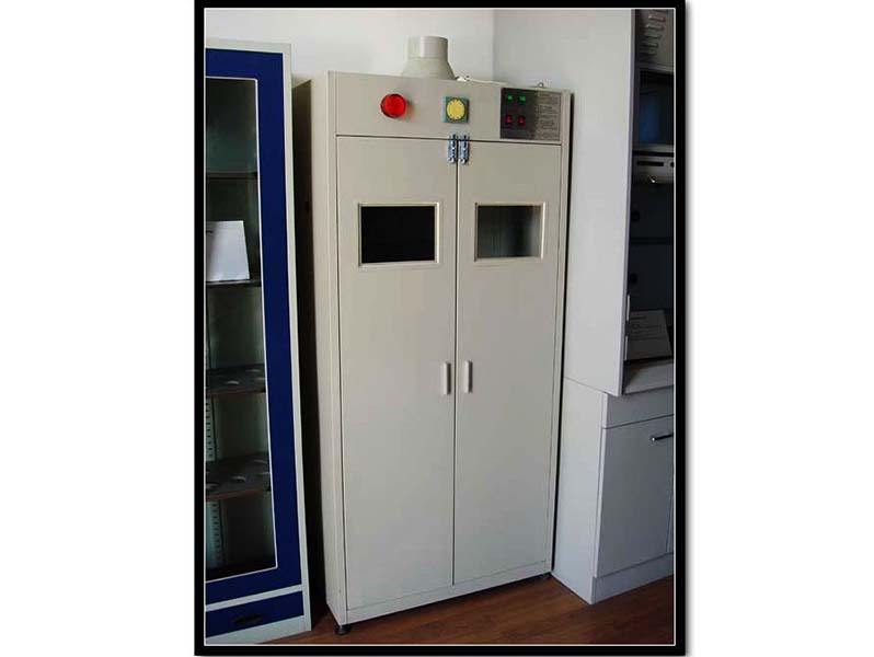 Gas cabinet